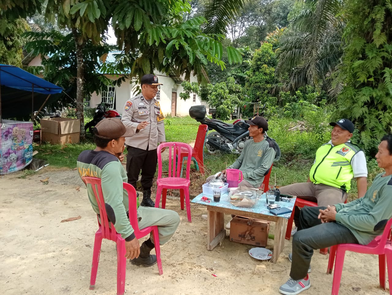 Kapolsek Kampar Kiri Turun Lakukan Cooling System Himbau Pemilu Damai 2024